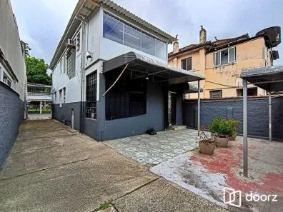 Prédio Comercial com 3 Quartos à venda, 250m² no Navegantes, Porto Alegre
