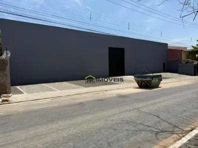 Galpão/Depósito/Armazém para alugar, 749m² no Piçarra, Teresina