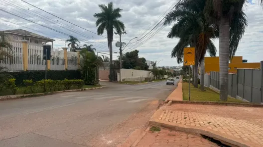 Lote/Terreno à venda, 330m² no Setor Habitacional Arniqueira, Brasília