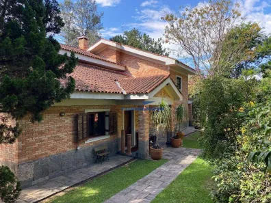 Casa de Condomínio com 3 Quartos para venda ou aluguel, 530m² no Vila de São Fernando, Cotia