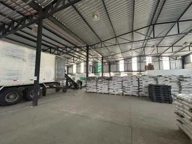 Galpão/Depósito/Armazém à venda, 1000m² no Califórnia, Belo Horizonte