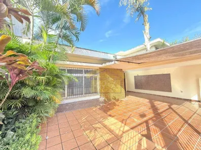 Casa com 3 Quartos à venda, 140m² no Parque Jabaquara, São Paulo