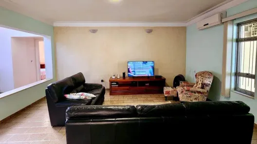 Casa com 3 Quartos à venda, 232m² no Jardim Estádio, Jundiaí