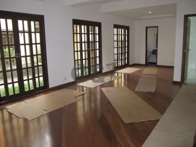 Casa de Condomínio com 4 Quartos para alugar, 300m² no Santo Amaro, São Paulo