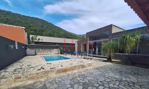 Casa com 3 Quartos à venda, 450m² no Itaipu, Niterói