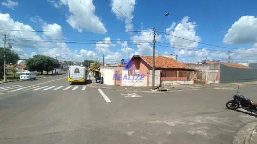 Casa com 3 Quartos à venda, 110m² no Conjunto Habitacional Joaquim Vernini, Botucatu