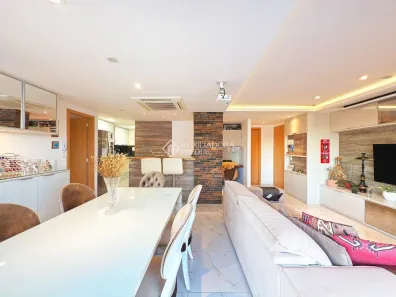 Apartamento com 3 Quartos à venda, 106m² no Passo da Areia, Porto Alegre