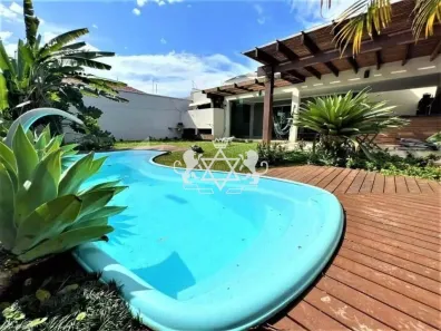 Sobrado com 4 Quartos à venda, 269m² no Pontal de Santa Marina, Caraguatatuba