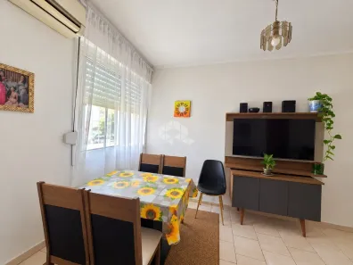 Apartamento com 2 Quartos à venda, 48m² no Farrapos, Porto Alegre