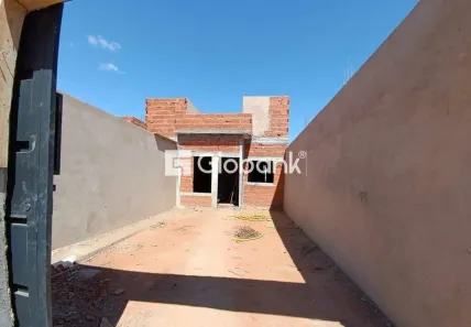 Casa com 3 Quartos à venda, 65m² no Delfino Magalhães, Montes Claros