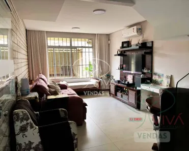 Sobrado com 3 Quartos à venda, 180m² no Santa Genoveva, Goiânia