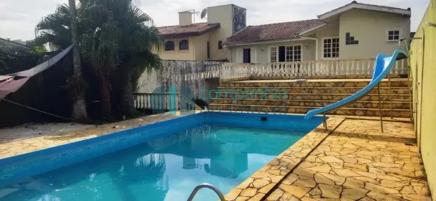 Sobrado com 5 Quartos à venda, 320m² no Guabirotuba, Curitiba