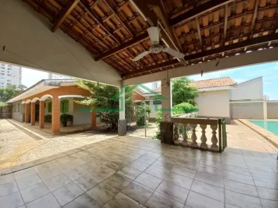 Casa com 4 Quartos à venda, 355m² no São Judas, Piracicaba