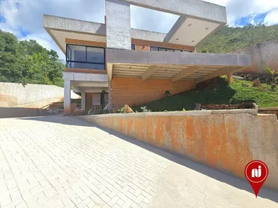 Casa de Condomínio com 4 Quartos à venda, 271m² no Ville de Montagne, Nova Lima