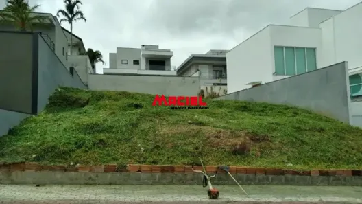 Lote/Terreno à venda, 450m² no Condomínio Residencial Jaguary, São José dos Campos