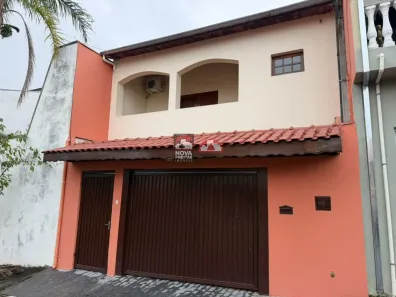 Casa com 3 Quartos à venda, 210m² no Borda da Mata, Caçapava