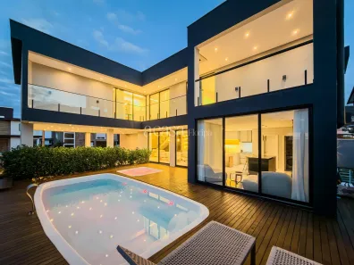 Casa de Condomínio com 4 Quartos à venda, 370m² no Ingleses do Rio Vermelho, Florianópolis