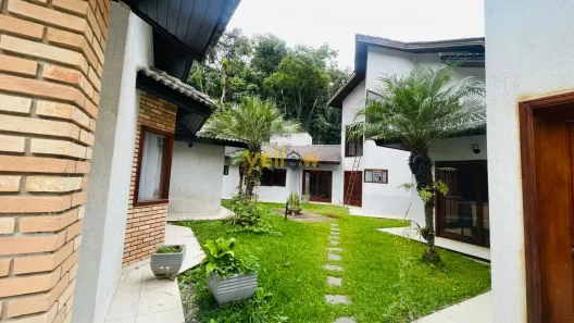 Casa de Condomínio com 6 Quartos à venda, 550m² no Arujázinho I, II e III, Arujá