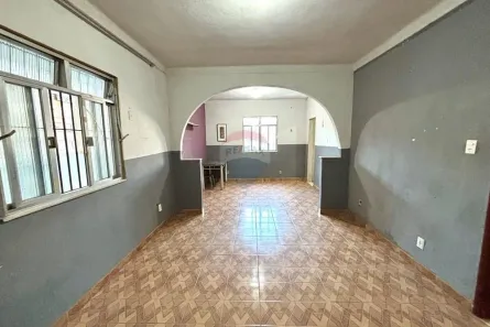 Casa com 2 Quartos à venda, 112m² no Jardim Vinte e Cinco de Agosto, Duque de Caxias