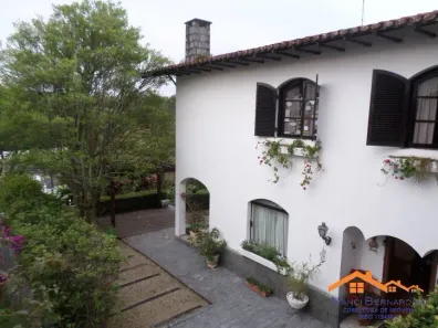 Casa de Condomínio com 3 Quartos à venda, 240m² no Arujázinho I, II e III, Arujá