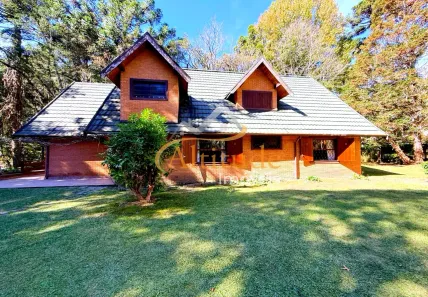 Casa com 3 Quartos à venda, 300m² no Vila Inglesa, Campos do Jordão