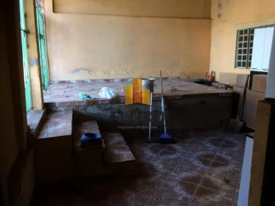 Casa com 2 Quartos à venda, 180m² no Vila Dutra, Bauru