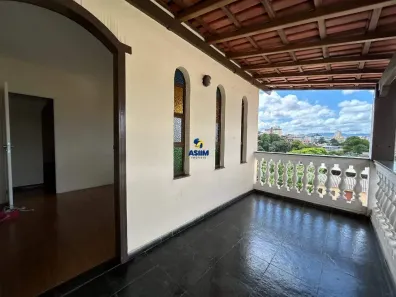 Casa com 6 Quartos para alugar, 342m² no Jardim Montanhês, Belo Horizonte