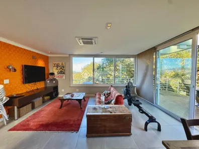 Casa com 4 Quartos à venda, 547m² no Vila Assunção, Porto Alegre
