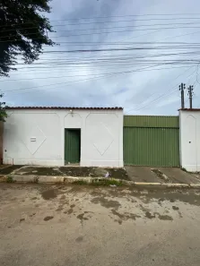 Casa com 2 Quartos à venda, 100m² no Veneza I, Brasília
