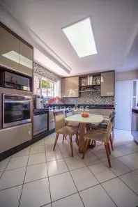 Casa de Condomínio com 4 Quartos à venda, 257m² no Jardim Indaiá, Embu das Artes