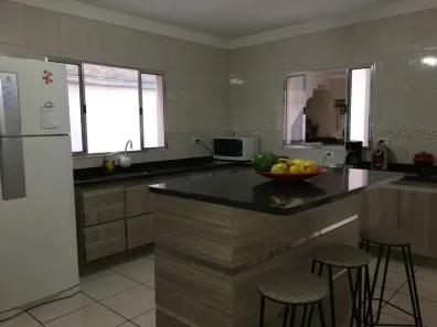 Casa com 3 Quartos à venda, 250m² no Jardim Abaeté, Sorocaba
