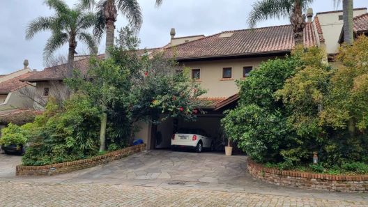 Casa de Condomínio com 4 Quartos à venda, 419m² no Boa Vista, Porto Alegre