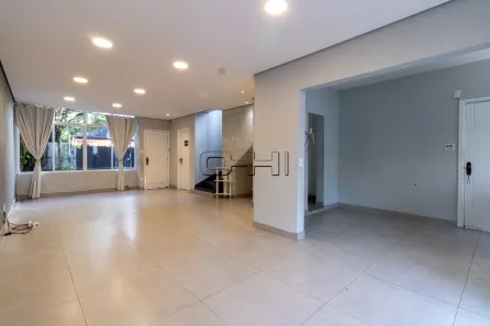 Casa com 3 Quartos para alugar, 200m² no Jardim das Acácias, São Paulo