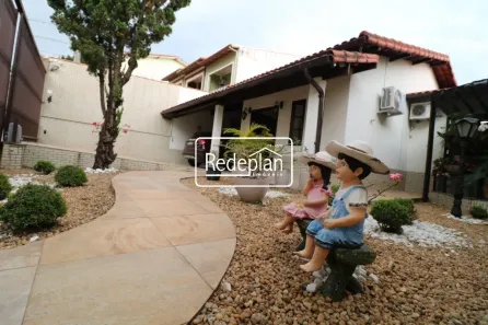 Casa com 3 Quartos à venda, 368m² no Jardim Amália, Volta Redonda
