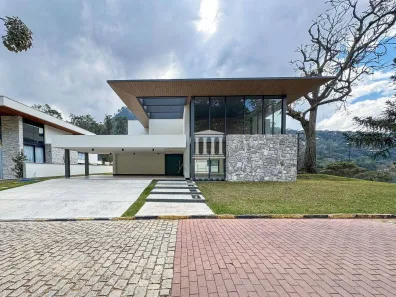 Casa de Condomínio com 4 Quartos à venda, 525m² no Parque do Imbui, Teresópolis