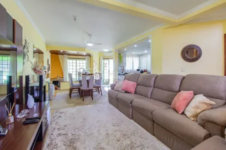 Sobrado com 3 Quartos à venda, 254m² no Sarandi, Porto Alegre