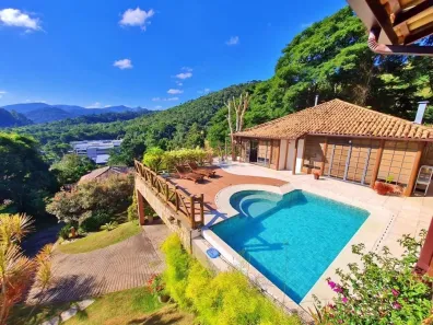 Casa com 5 Quartos à venda, 1200m² no Itaipava, Petrópolis
