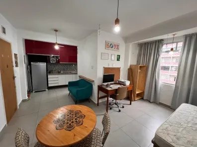 Kitnet com 1 Quarto à venda, 31m² no Boqueirão, Santos