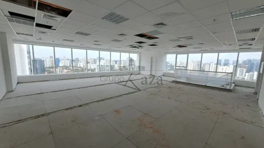 Ponto Comercial com 4 Quartos para alugar, 731m² no Cidade Monções, São Paulo