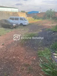 Lote/Terreno à venda, 470m² no Presidente Roosevelt, Uberlândia