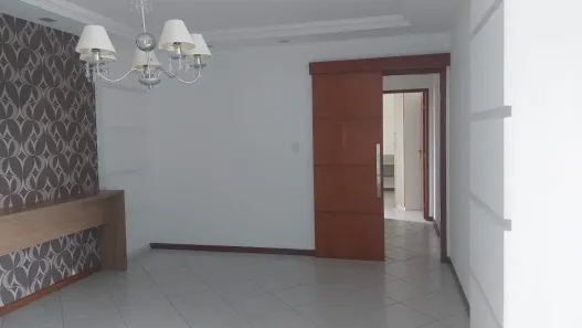 Apartamento com 2 Quartos para alugar, 136m² no Parque São Caetano, Campos dos Goytacazes