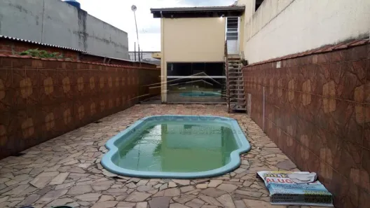 Sobrado com 3 Quartos à venda, 150m² no Vila Urupês, Suzano