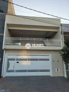 Sobrado com 3 Quartos à venda, 218m² no Alto de Santa Lúcia, Carapicuíba