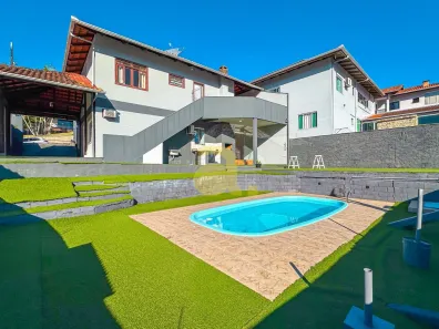 Casa com 5 Quartos à venda, 150m² no Velha Central, Blumenau