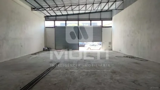 Casa com 1 Quarto para alugar, 310m² no Nossa Senhora Aparecida, Uberlândia