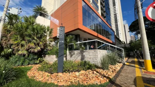 Apartamento com 3 Quartos para alugar, 99m² no Setor Bueno, Goiânia