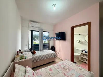Sobrado com 2 Quartos à venda, 71m² no Forquilhas, São José
