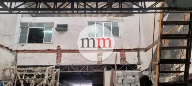 Galpão/Depósito/Armazém para alugar, 600m² no Ramos, Rio de Janeiro