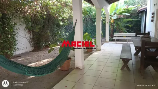 Casa com 3 Quartos à venda, 235m² no Jardim Santa Maria, Jacareí