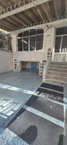 Casa com 3 Quartos para alugar, 250m² no Embaré, Santos